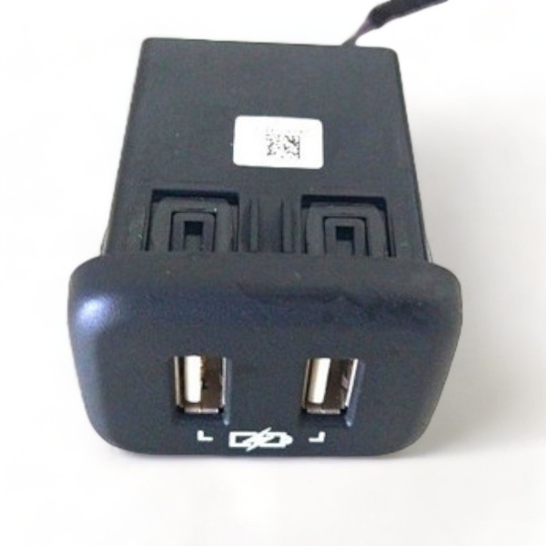 Puerto Usb Trasero     Onix 20/