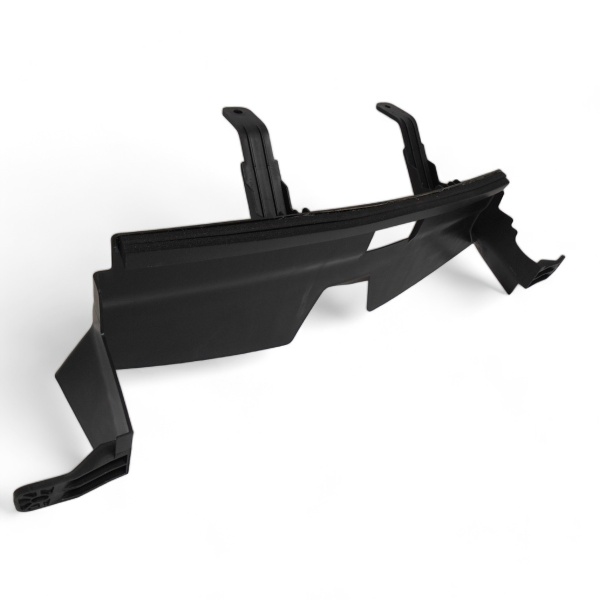 Deflector Superior Radiador Tracker 13/
