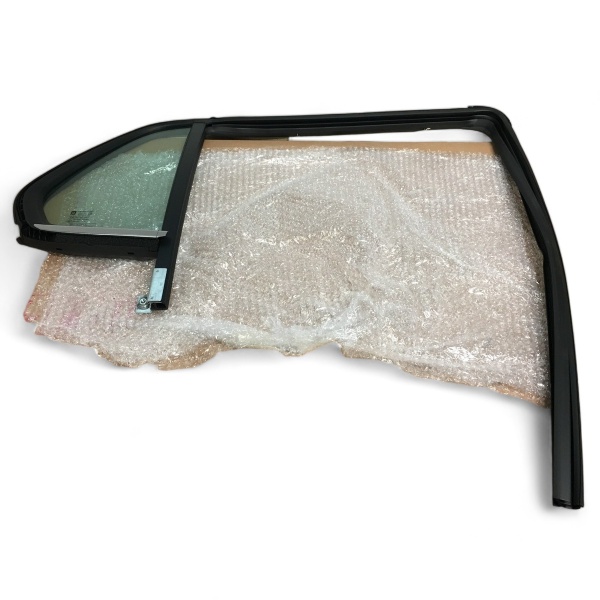 Burlete Vidrio Pta.tras.der.     Tracker 13/